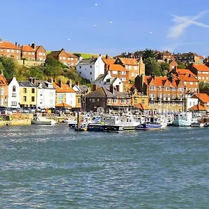 https://swordfish-cottage-next-to-the-harbour.yorkshirehotels.net